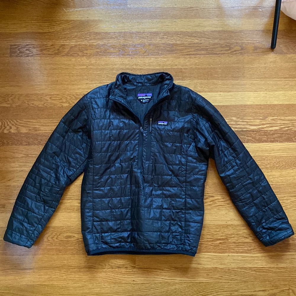Patagonia nano puff half zip. Mens size small.